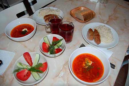Отдых на Азовском море, питание в пансионате Кипарис Кипарис, столовая